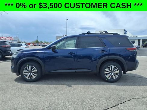 New 2026 Nissan Pathfinder SL AWD/4WD image 5
