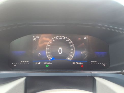 Certified 2023 Volkswagen Taos SE FWD image 18