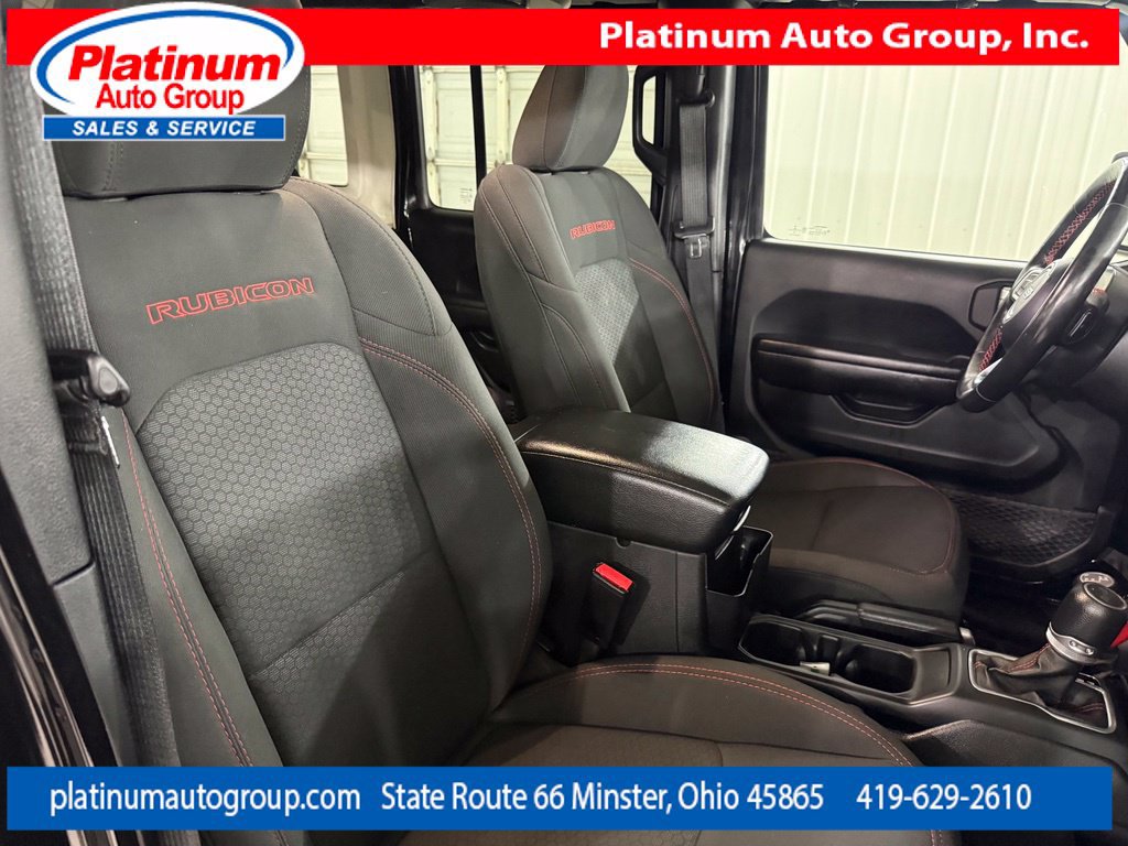 Used 2021 Jeep Wrangler Unlimited Rubicon w/ Dual Top Group AWD/4WD image 38