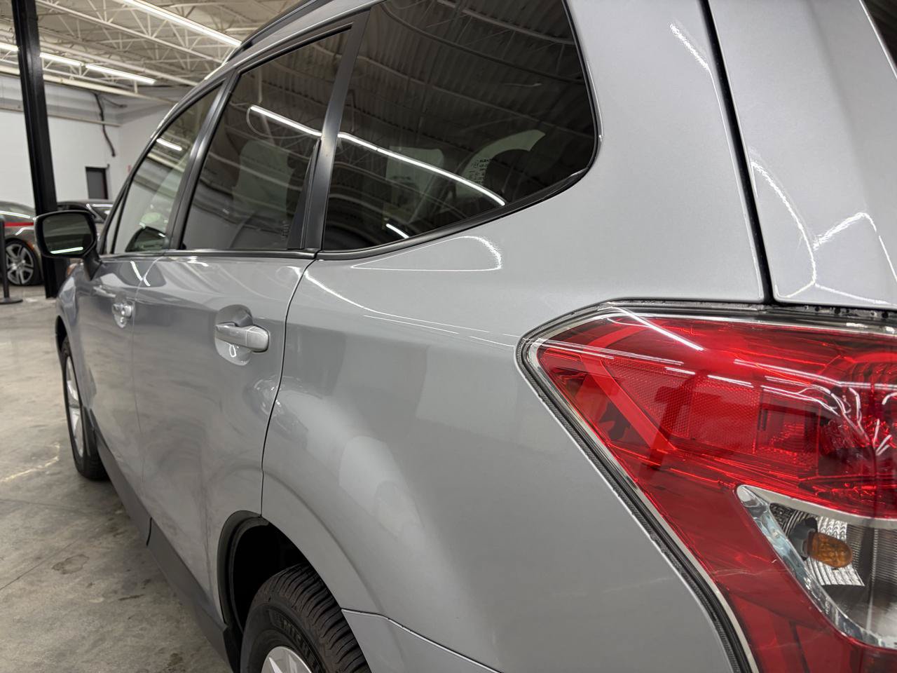 Used 2015 Subaru Forester 2.5i Premium w/ All-Weather Package AWD/4WD image 11