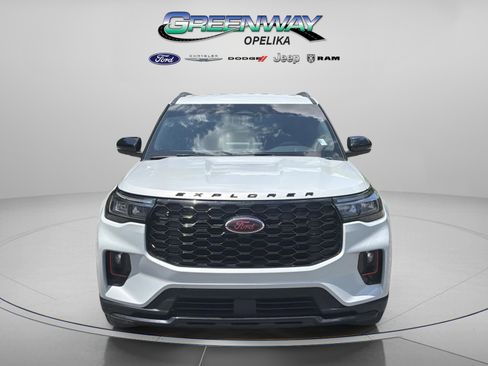 Used 2026 Ford Explorer ST-Line RWD image 2
