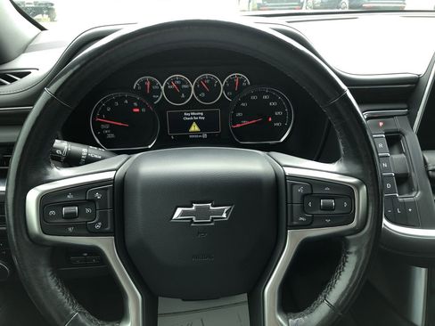 Used 2021 Chevrolet Tahoe Z71 w/ Z71 Signature Package image 17