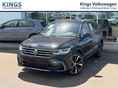 Used 2023 Volkswagen Tiguan SEL R-Line