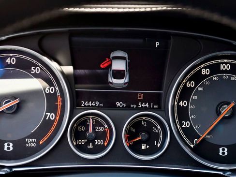 Used 2015 Bentley Continental GT image 38