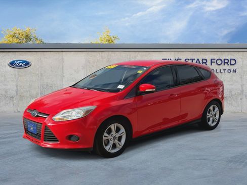 Used 2014 Ford Focus SE FWD image 4