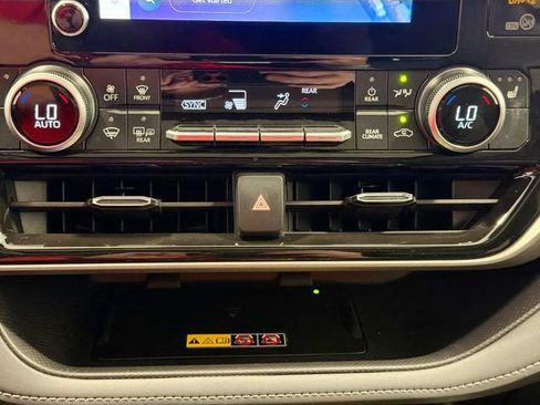 Certified 2026 Toyota Highlander XLE AWD/4WD image 16