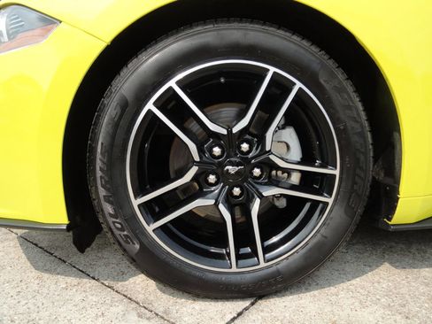 Used 2021 Ford Mustang Coupe w/ Equipment Group 101A RWD image 25