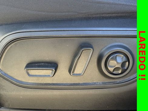 Used 2023 Jeep Grand Cherokee L Laredo image 26