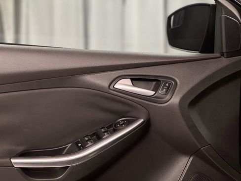 Used 2016 Ford Focus ST image 37