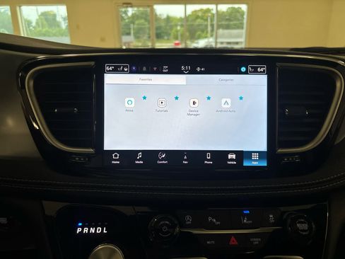 New 2026 Chrysler Pacifica Limited w/ S Appearance Package image 37