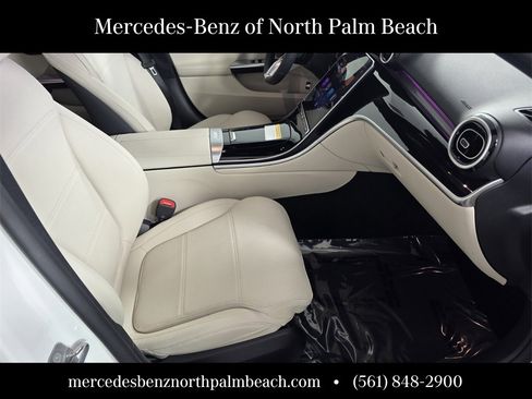 Certified 2025 Mercedes-Benz C 300 Sedan image 28