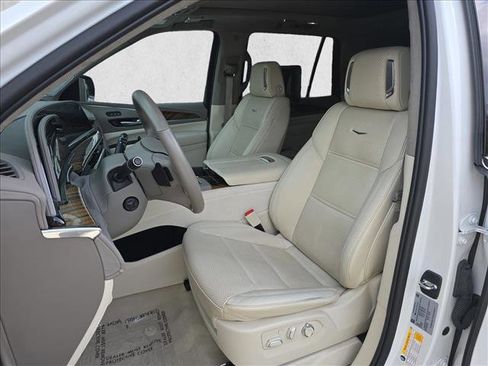 Used 2023 Cadillac Escalade Premium Luxury Platinum image 15