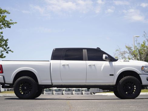 Used 2022 RAM 3500 Limited image 7