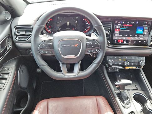 Used 2025 Dodge Durango GT AWD/4WD image 12
