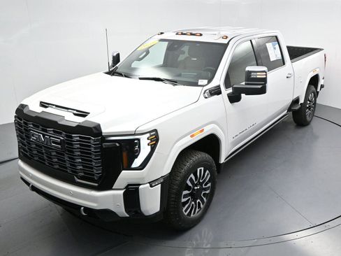 Used 2025 GMC Sierra 3500 Denali Ultimate AWD/4WD image 41