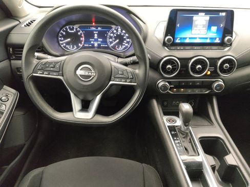 Used 2024 Nissan Sentra SV FWD image 22