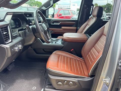 Used 2025 GMC Sierra 2500 Denali Ultimate w/ Max Trailering Package AWD/4WD image 19
