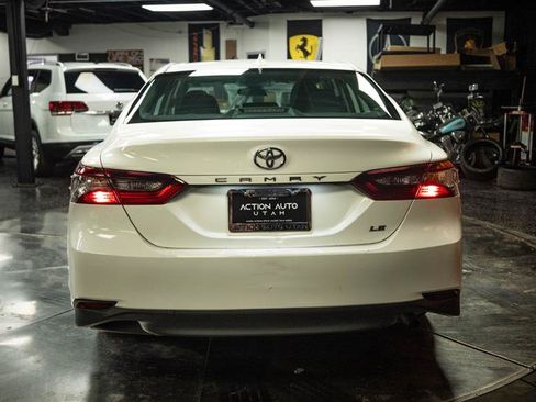 Used 2024 Toyota Camry LE FWD image 6
