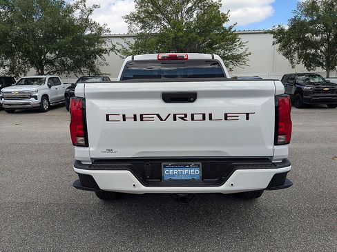 Certified 2026 Chevrolet Colorado Z71 w/ Technology Package AWD/4WD image 4