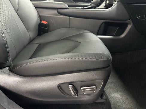 Used 2025 Toyota Grand Highlander AWD image 65