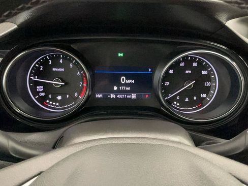 Used 2022 Buick Encore GX Select w/ Sport Touring Package AWD/4WD image 18