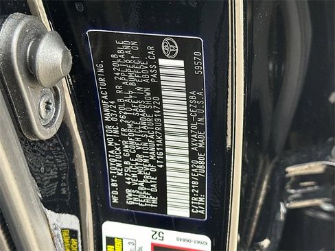 Used 2024 Toyota Camry SE image 30