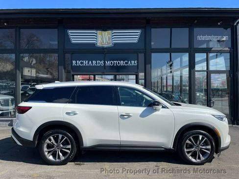 Used 2024 INFINITI QX60 Luxe image 2