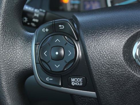 Used 2014 Toyota Camry LE FWD image 21