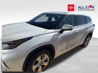 Used 2022 Toyota Highlander LE video 1