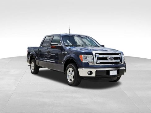 Used 2014 Ford F150 XLT w/ Equipment Group 301A Mid RWD image 1