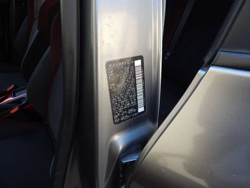 Used 2011 Nissan Juke SV FWD image 40