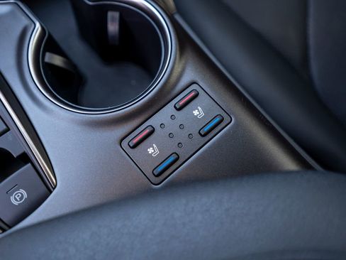 Used 2024 Toyota Camry XSE w/ Navigation Package FWD image 33