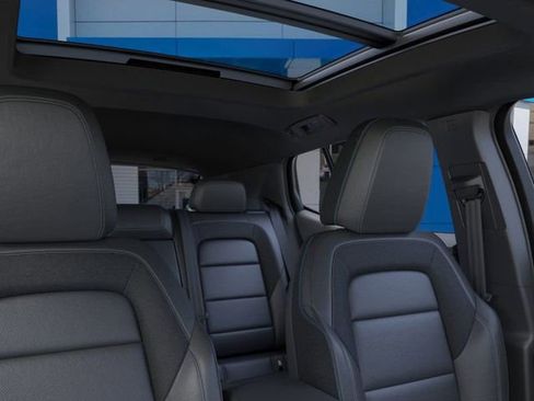 New 2026 Chevrolet Equinox EV LT image 24