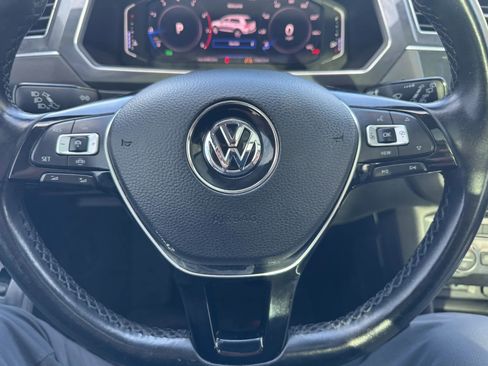 Used 2019 Volkswagen Tiguan SEL Premium image 20