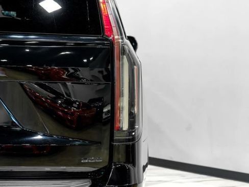 Used 2022 Cadillac Escalade ESV Sport Platinum w/ Heavy-Duty Trailer Package AWD/4WD image 79