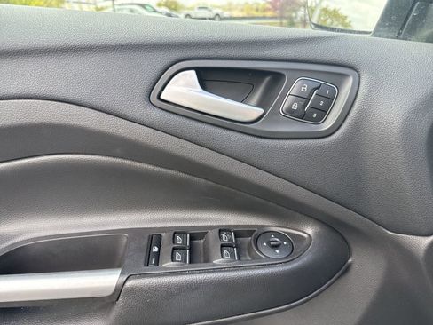 Used 2018 Ford Escape Titanium AWD/4WD image 13