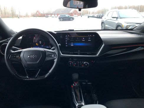 Used 2024 Chevrolet Trax RS w/ Driver Confidence Package image 13