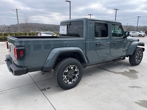 New 2026 Jeep Gladiator Sport image 20
