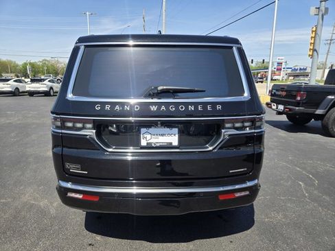 Used 2022 Jeep Grand Wagoneer Series III w/ Rear Seat Video Group 1 AWD/4WD image 6
