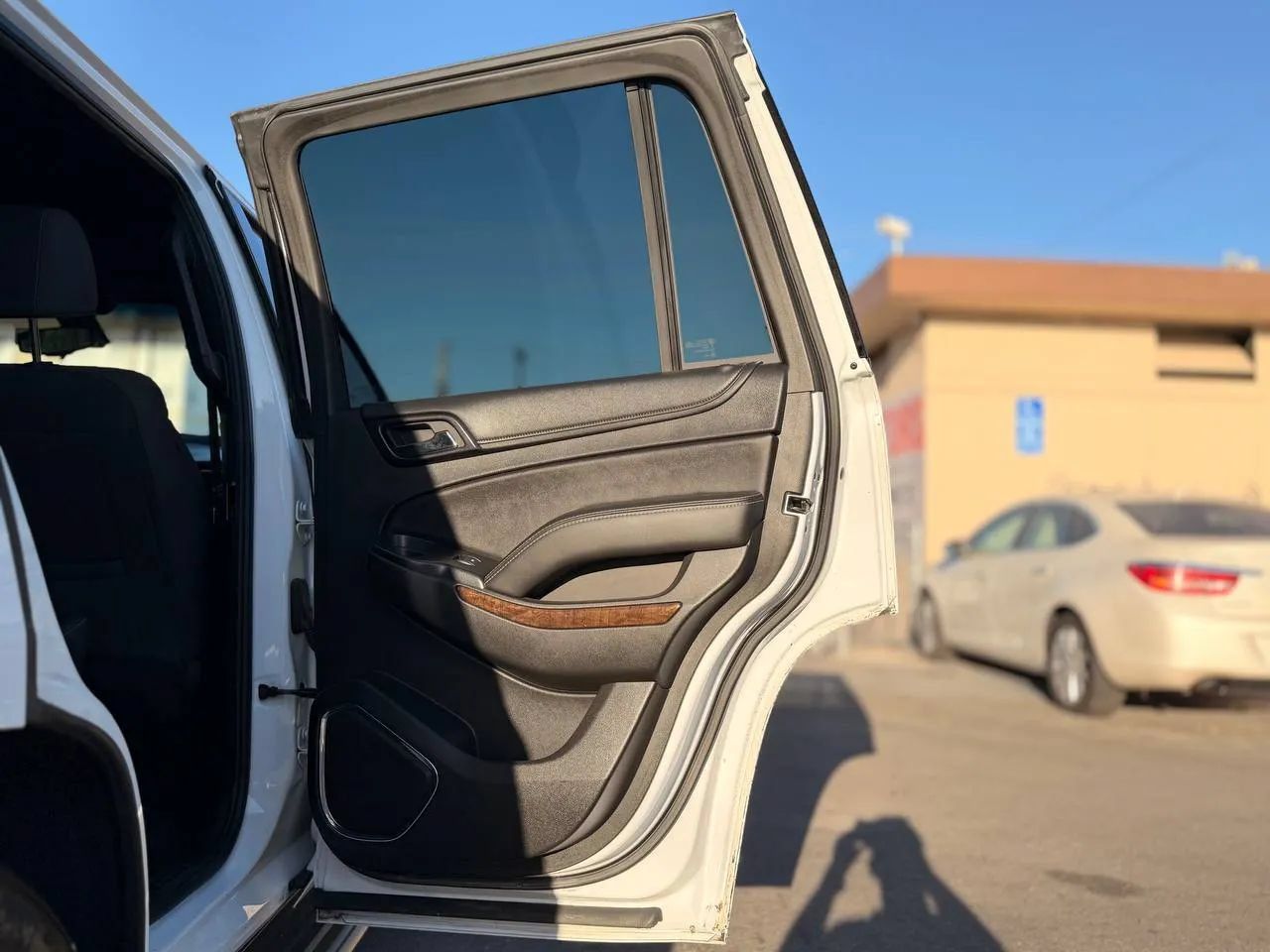 Used 2018 Chevrolet Tahoe 4WD image 30