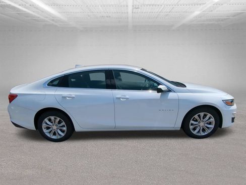 Used 2024 Chevrolet Malibu LT FWD image 5