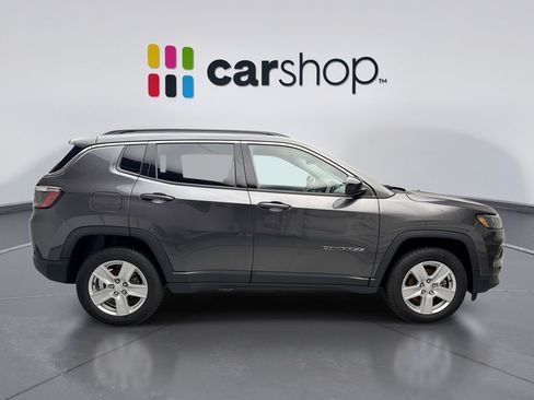 Used 2022 Jeep Compass Latitude w/ Convenience Group AWD/4WD image 6