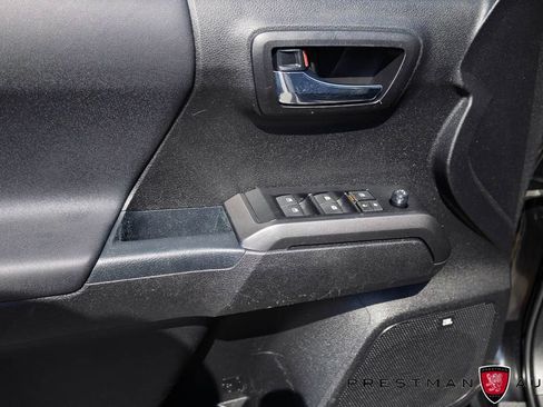 Used 2021 Toyota Tacoma TRD Sport w/ TRD Premium Sport Package AWD/4WD image 26