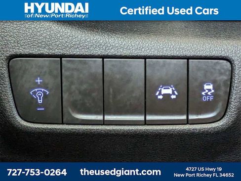 Used 2021 Hyundai Kona SE image 24