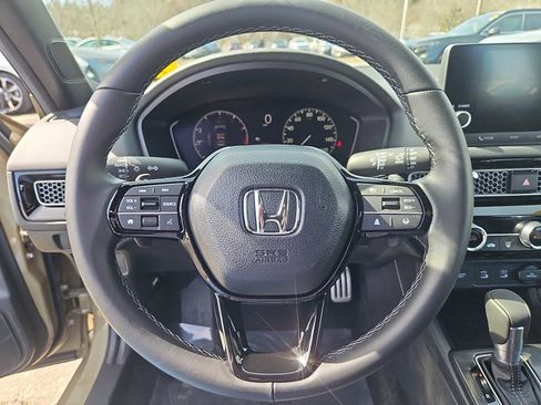 Used 2025 Honda Civic Sport image 16