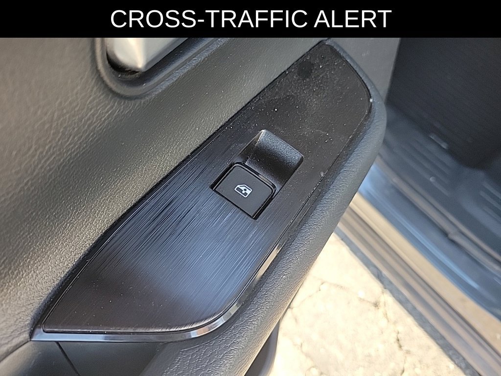 Used 2026 Nissan Kicks SV w/ SV Premium Package AWD/4WD image 18