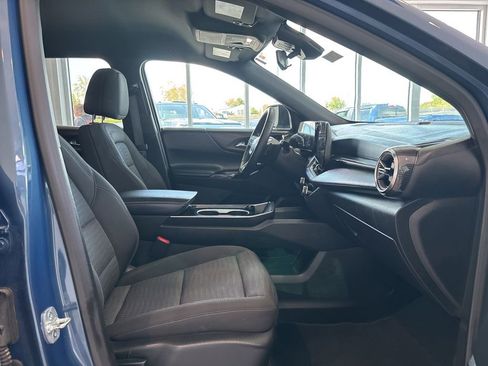 Used 2025 Chevrolet Equinox LT AWD/4WD image 18