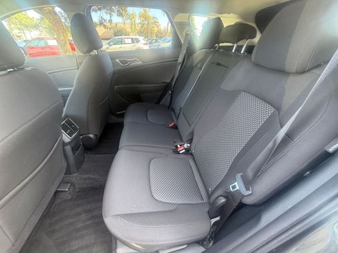 Used 2025 Kia Sportage LX image 22