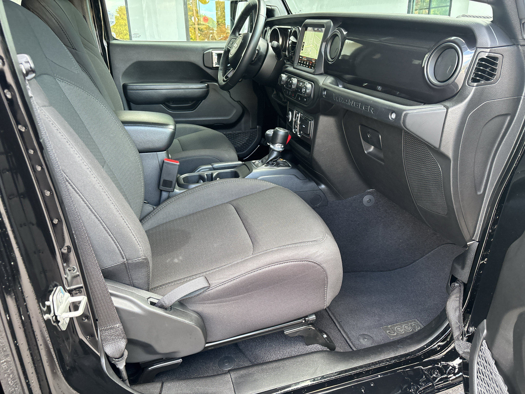 Used 2023 Jeep Wrangler Unlimited Sport AWD/4WD image 18