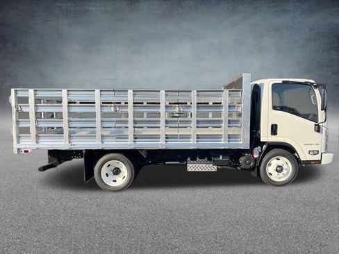 New 2025 Chevrolet Low Cab Forward image 3